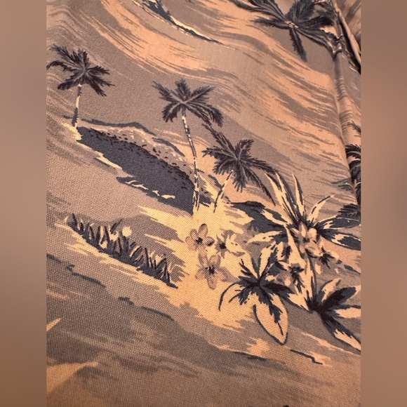 The Perfect Blue Floral Hawaiian Shirt Beach Resortwear Casual Festival - Picture 4 of 5